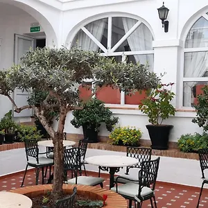 3* Hotel Olivos